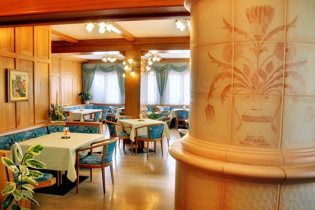 Albergo Miramonti Rabbi Esterno foto