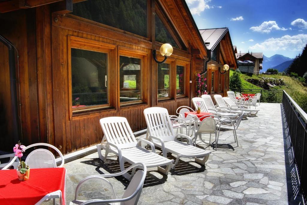 Albergo Miramonti Rabbi Esterno foto